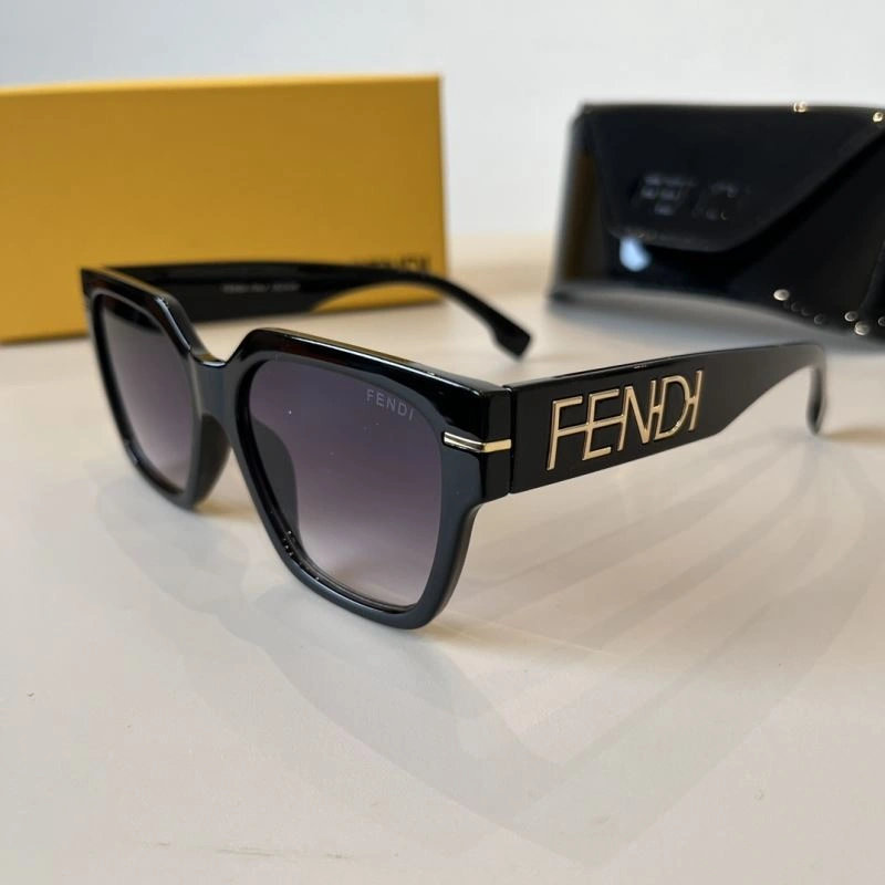 Bold Fendi Sunglasses 279216
