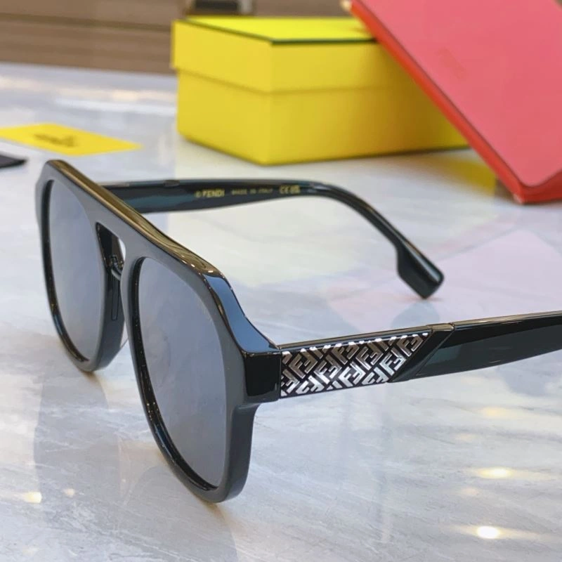 Fendi Sunglasses Stretchable 279220
