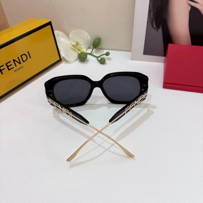 Fendi Sunglasses Lightweight 279205