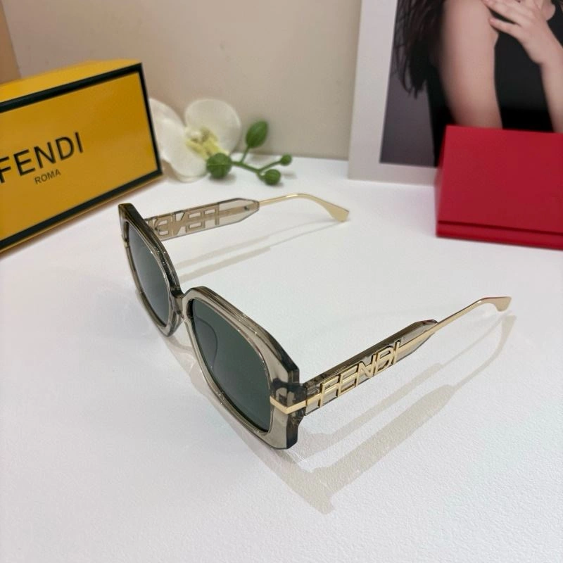 Fendi Sunglasses Classic 279218