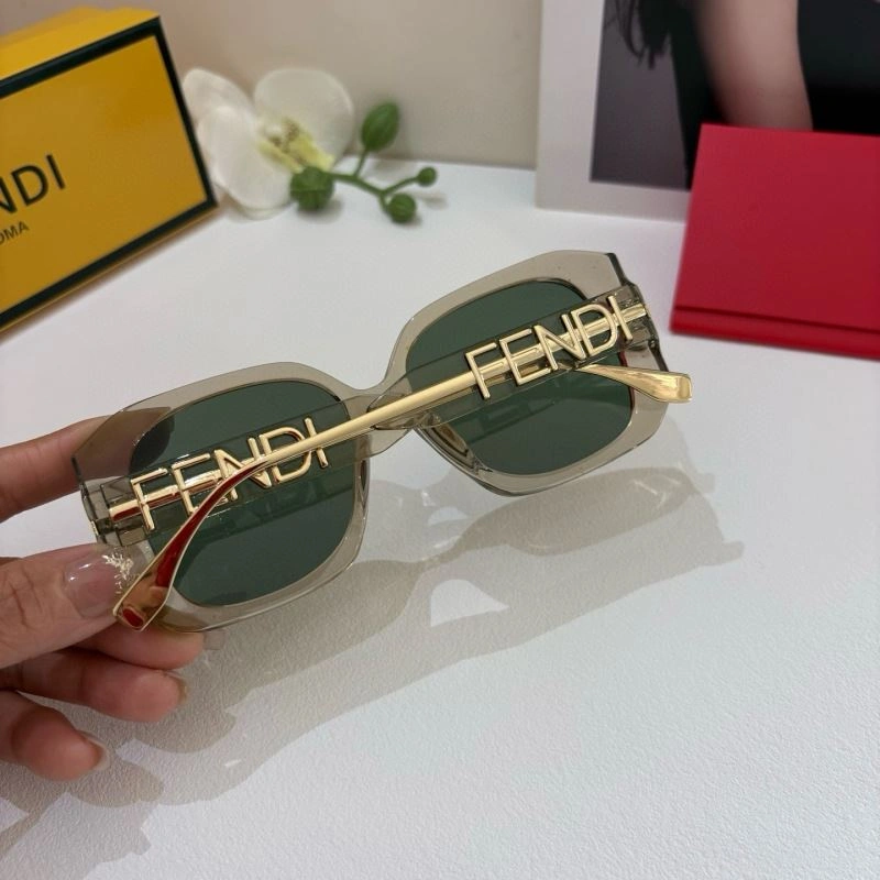 Fendi Sunglasses Classic 279218