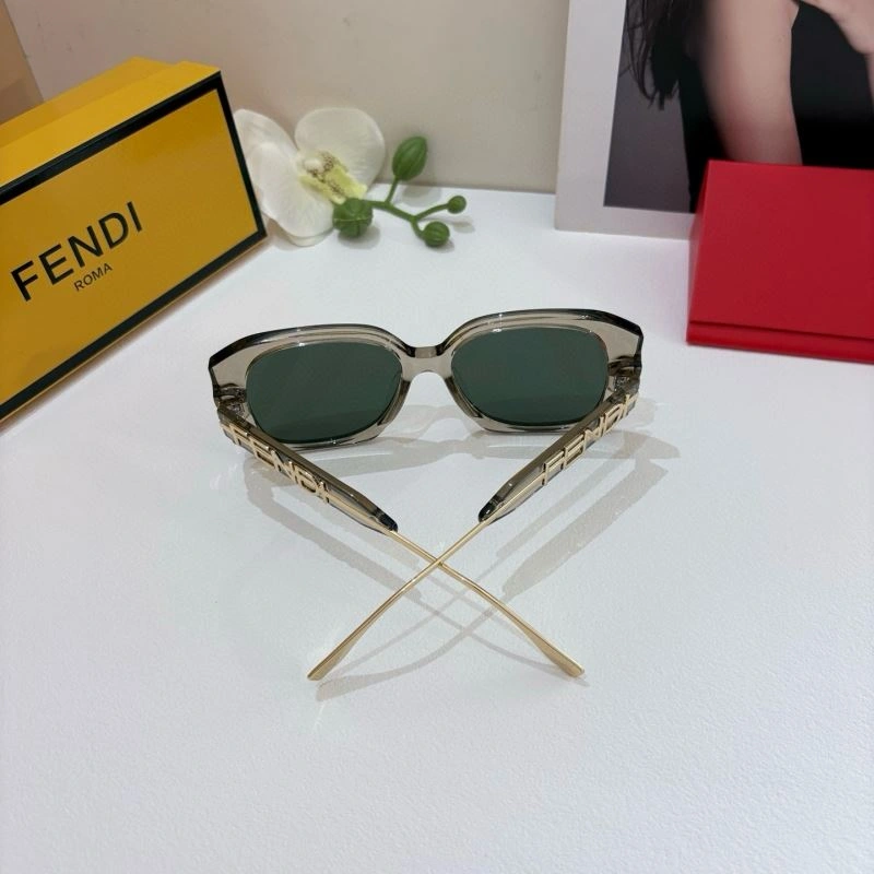 Fendi Sunglasses Classic 279218