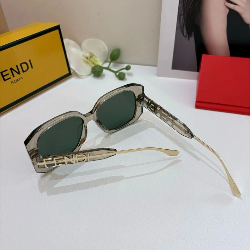 Fendi Sunglasses Classic 279218