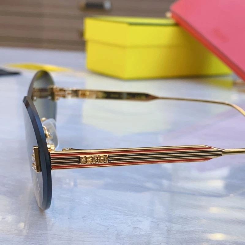 Lightweight Fendi Sunglasses 279201