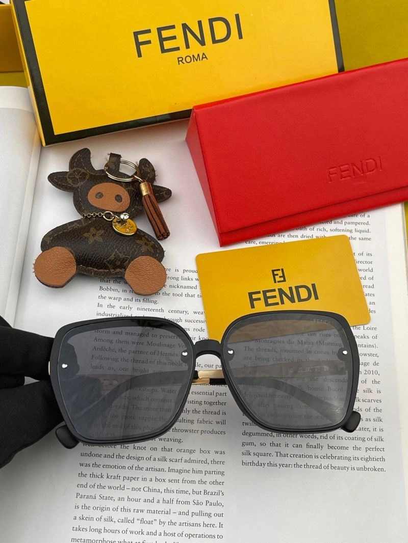 Colorful Fendi Sunglasses 279278
