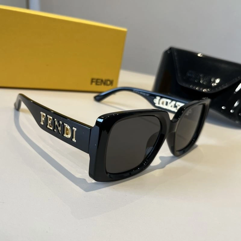 Fendi Sunglasses Chic 279282