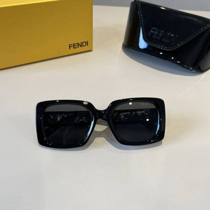 Fendi Sunglasses Chic 279282