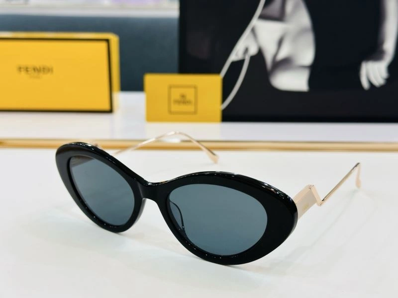MoistureWicking Fendi Sunglasses 279288