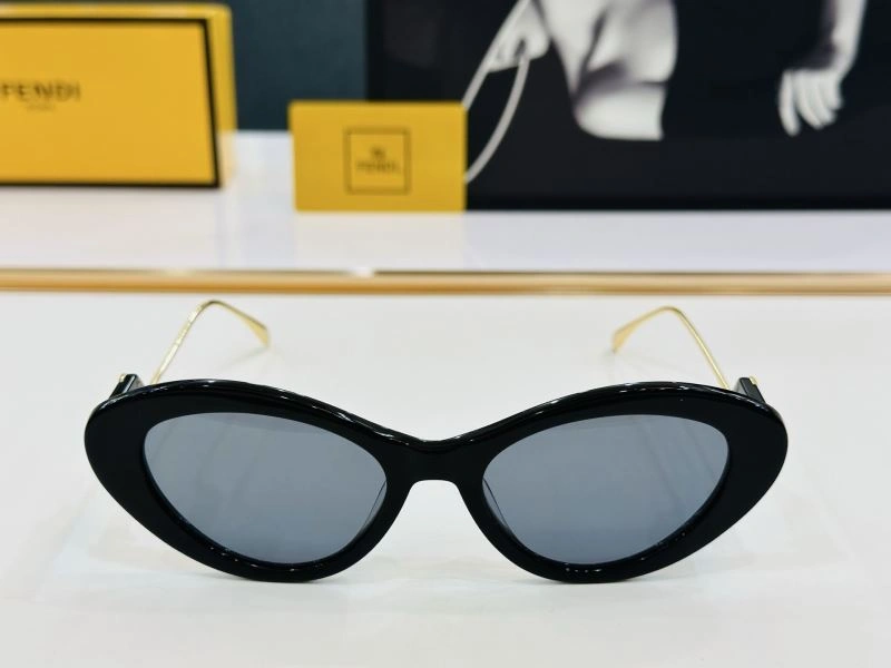 MoistureWicking Fendi Sunglasses 279288