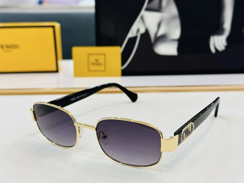 Packable Fendi Sunglasses 279272