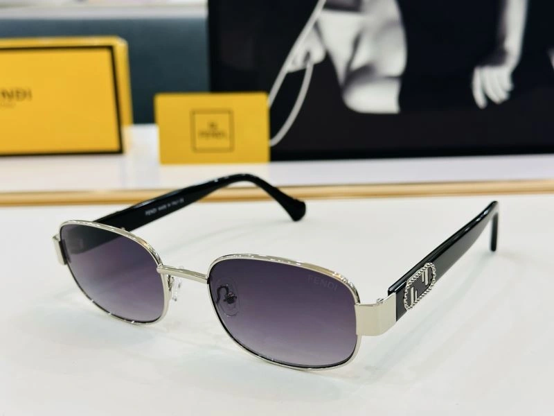 Packable Fendi Sunglasses 279272