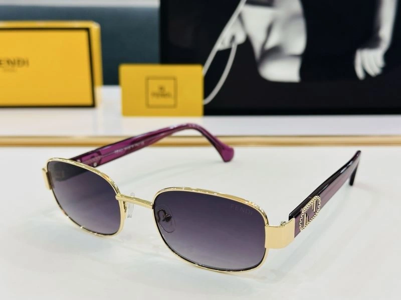 Packable Fendi Sunglasses 279272