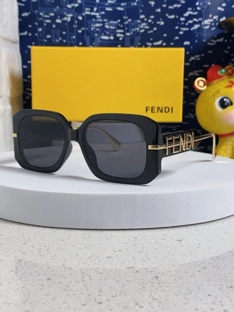 Practical Fendi Sunglasses 279261