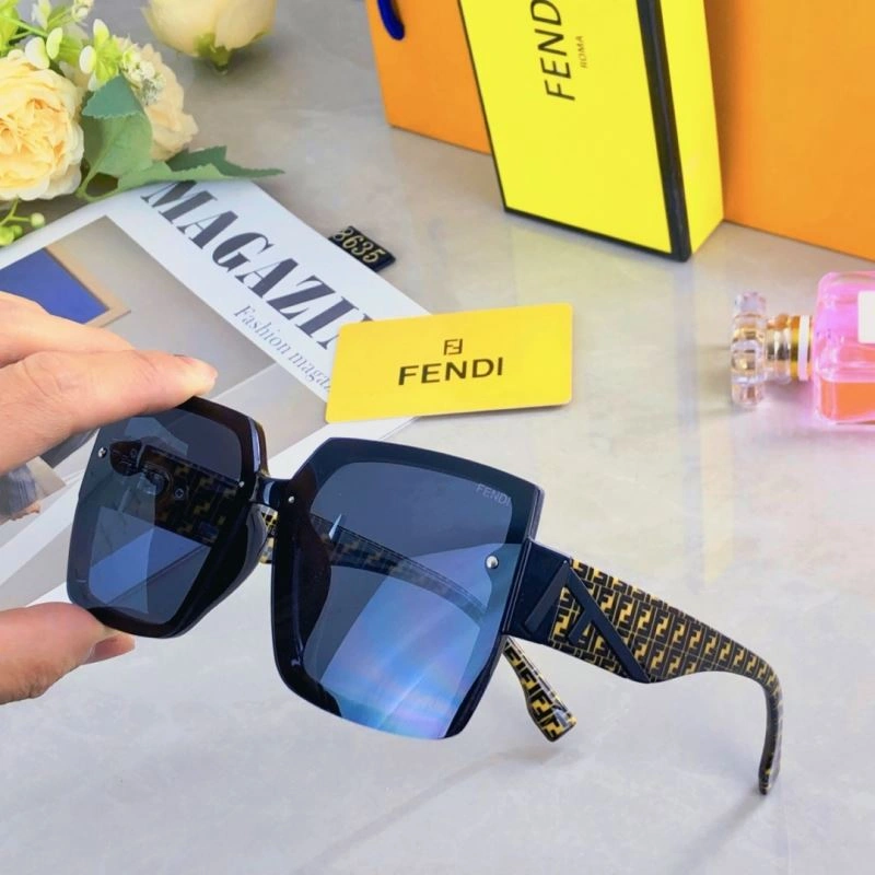 Fendi Sunglasses Casual 279264