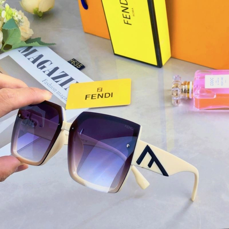 Fendi Sunglasses Casual 279264