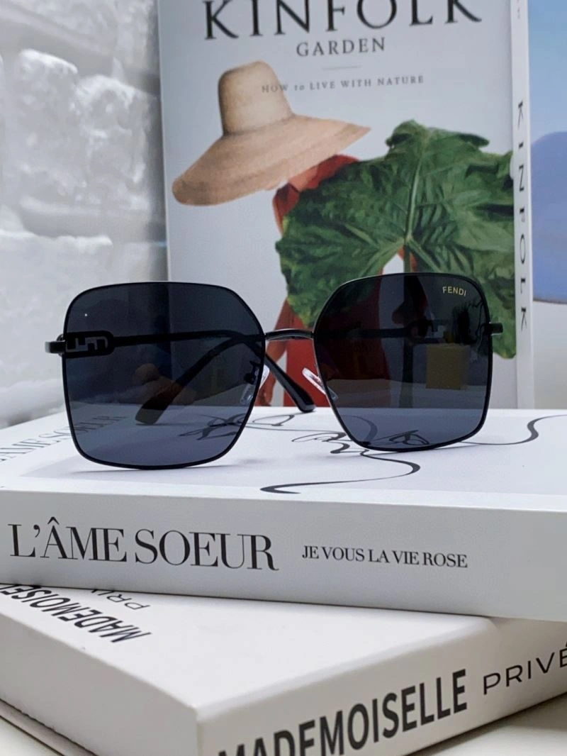 Fendi Sunglasses Comfortable 279246