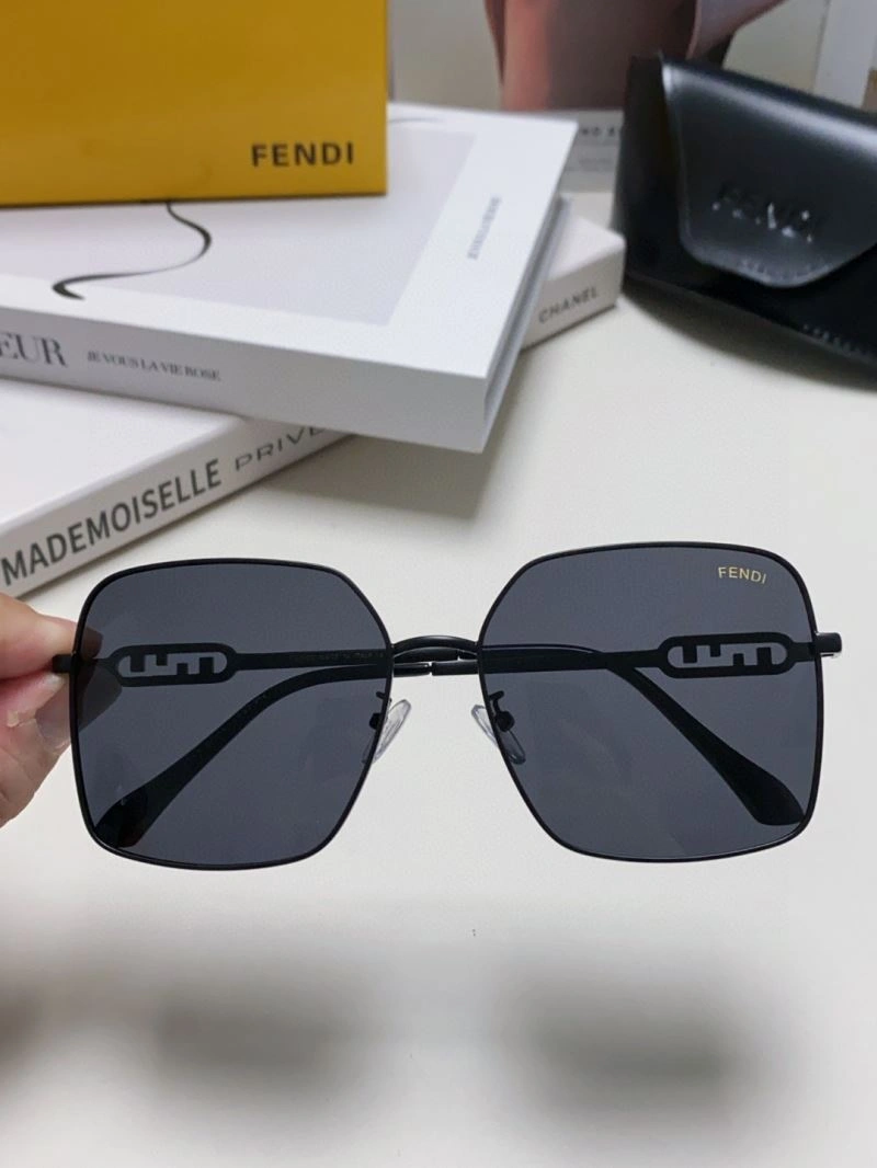 Fendi Sunglasses Comfortable 279246
