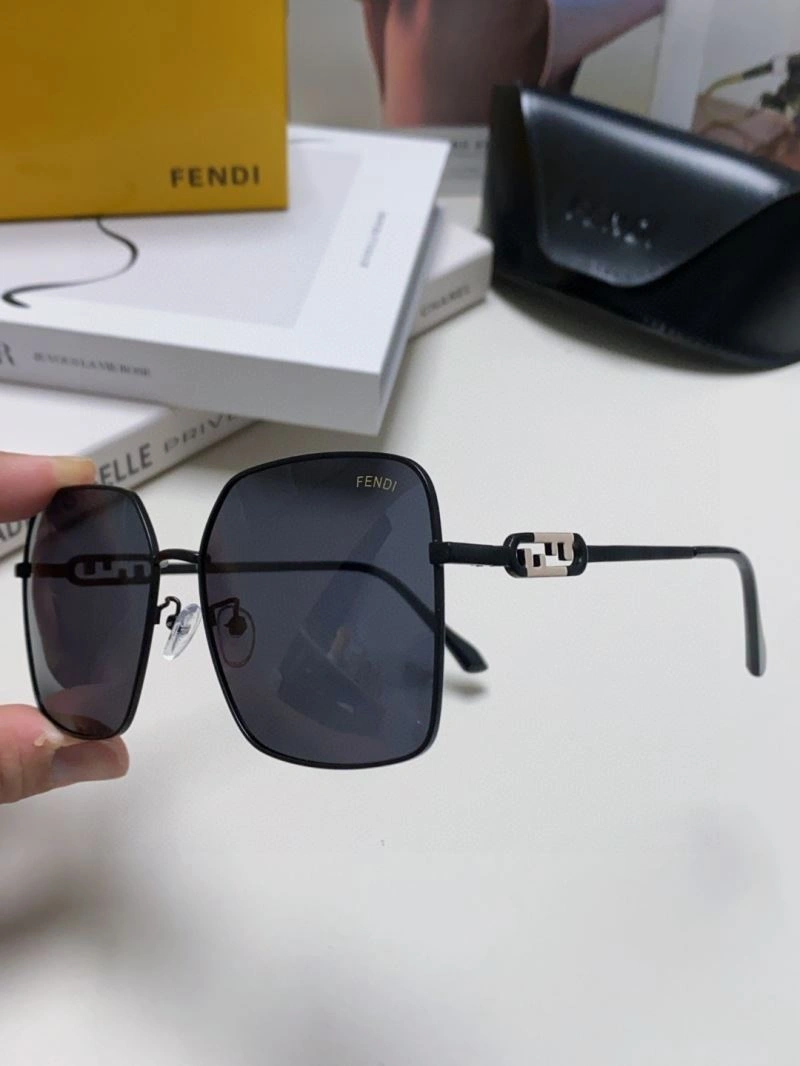 Fendi Sunglasses Comfortable 279246