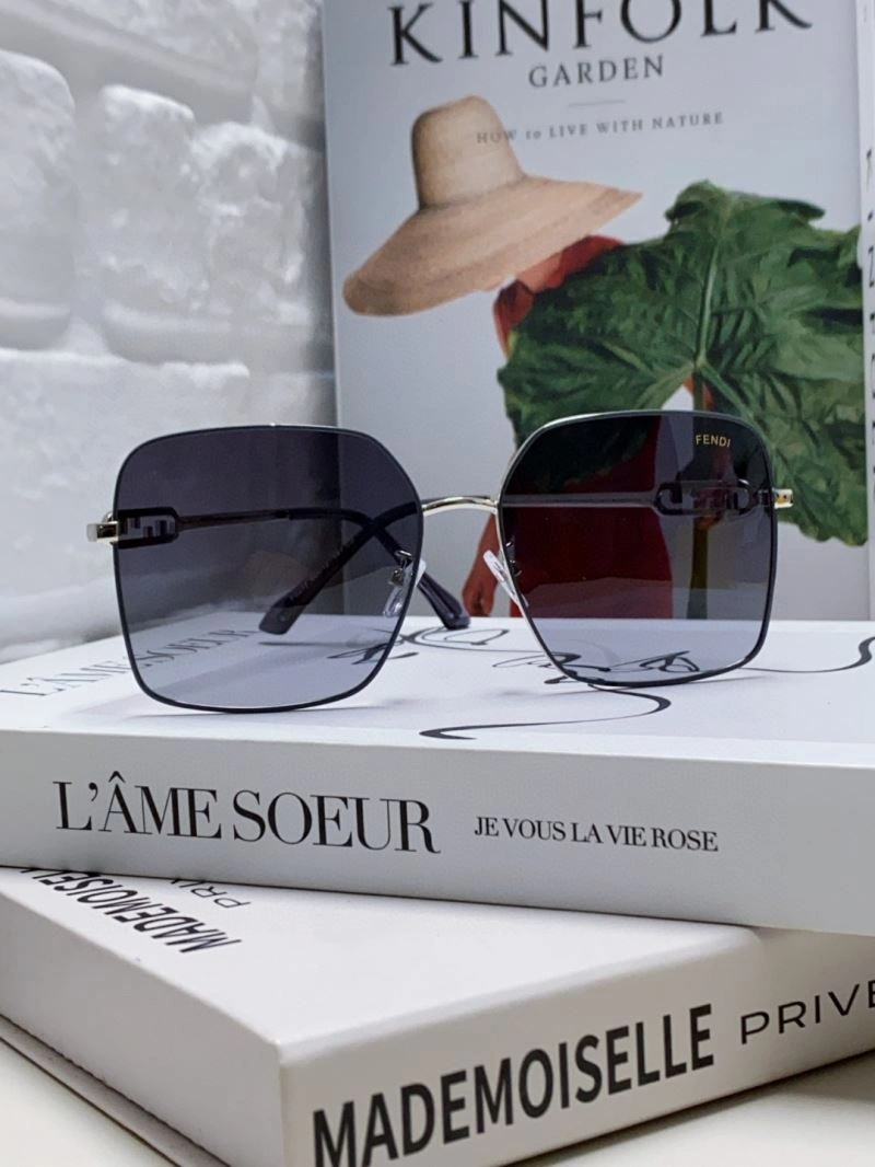 Comfortable Fendi Sunglasses 279243