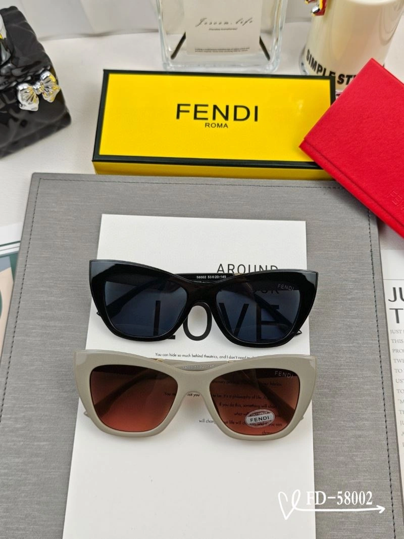Trendsetting Fendi Sunglasses 279262