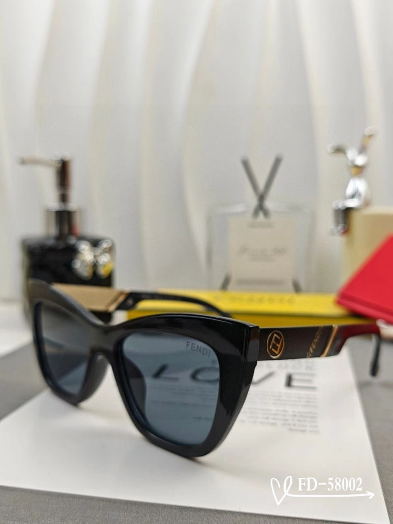 Trendsetting Fendi Sunglasses 279262