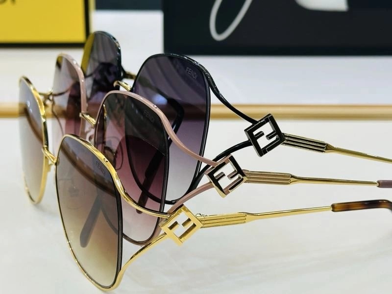 Fendi Sunglasses Attractive 279253