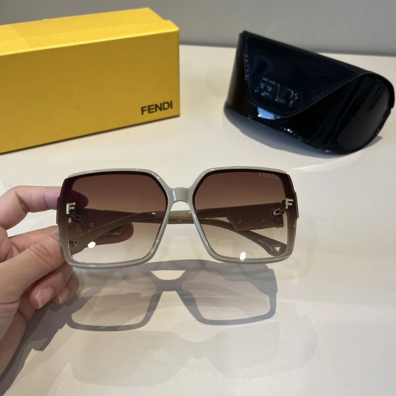 Fendi Sunglasses Practical 279244
