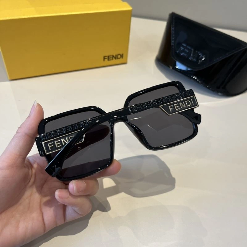 Fendi Sunglasses Lightweight 279258