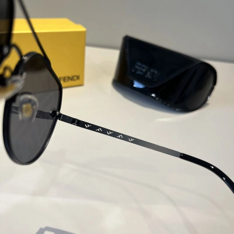 Casual Fendi Sunglasses 279260