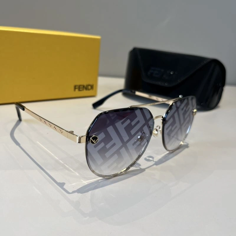 EyeCatching Fendi Sunglasses 279242