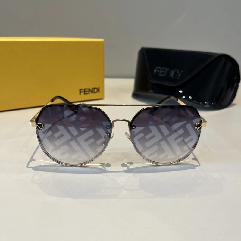 EyeCatching Fendi Sunglasses 279242