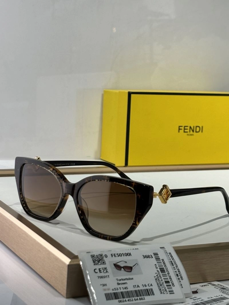 Fendi Sunglasses Premium 279325