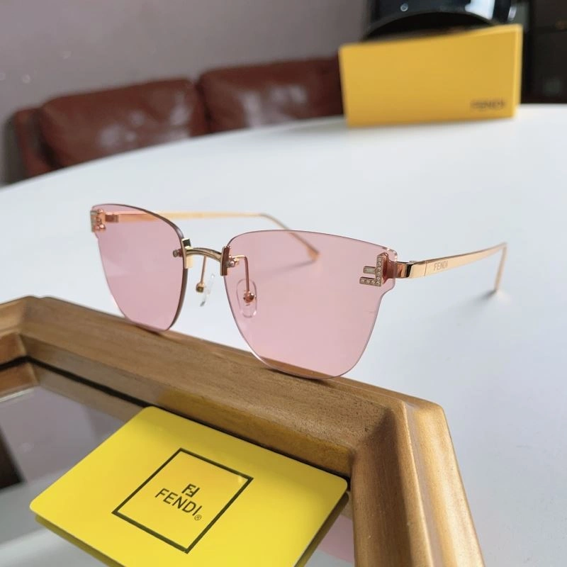 Fendi Sunglasses StreetReady 279321