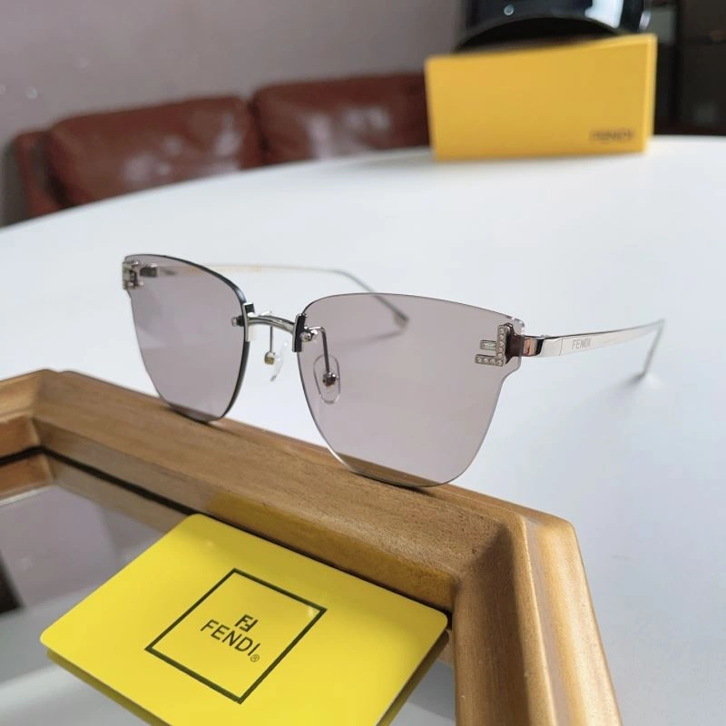 Fendi Sunglasses StreetReady 279321
