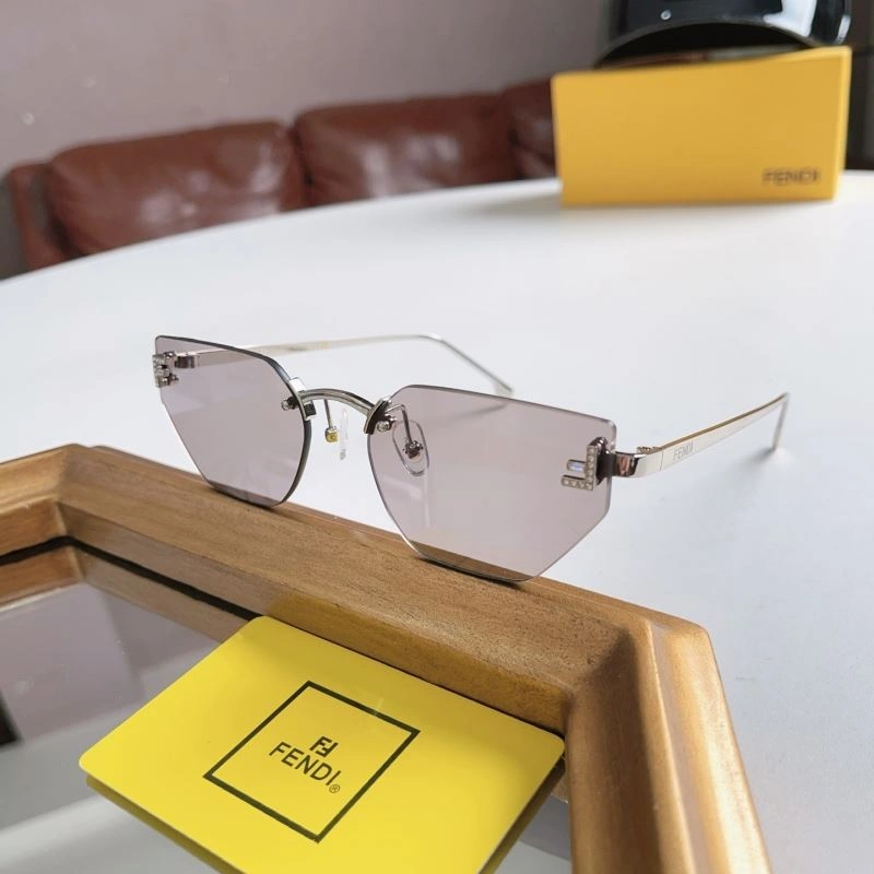 Sporty Fendi Sunglasses 279322