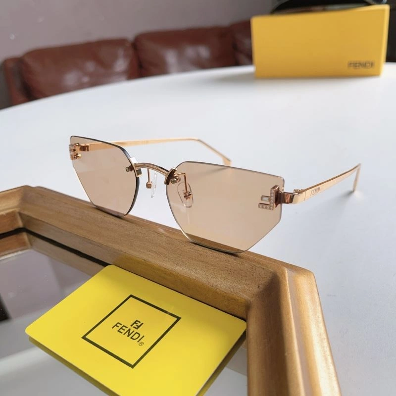 Sporty Fendi Sunglasses 279322
