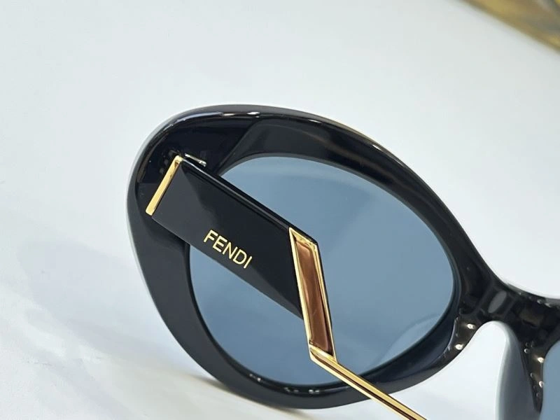 Fendi Sunglasses Fashionable 279318