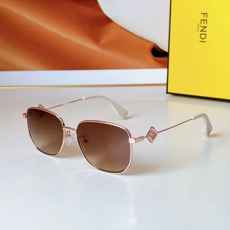 Packable Fendi Sunglasses 279312