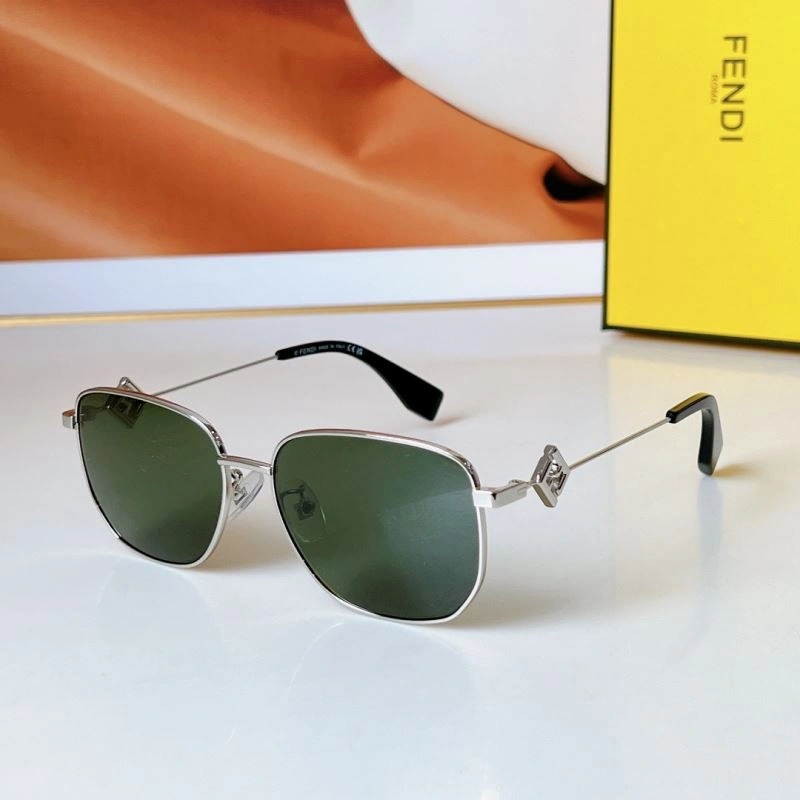 Packable Fendi Sunglasses 279312