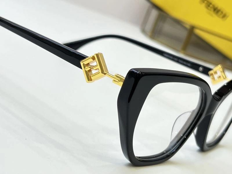 Fendi Sunglasses SunProtective 279309