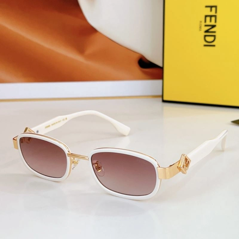 Sleek Fendi Sunglasses 279313