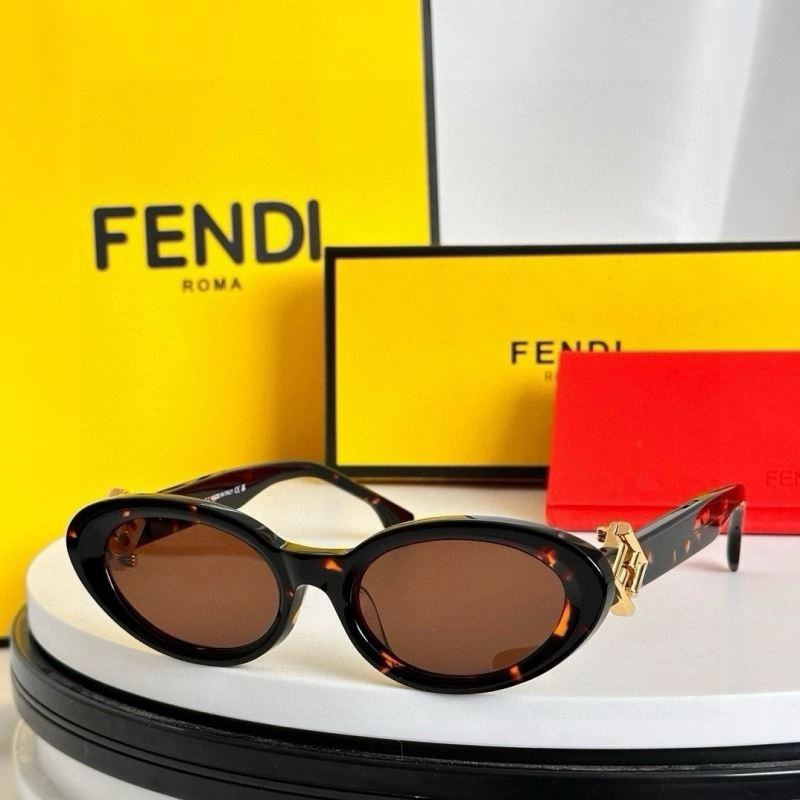Unique Fendi Sunglasses 279311