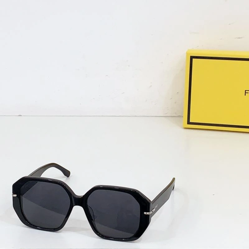 Fendi Sunglasses Fashionable 279290
