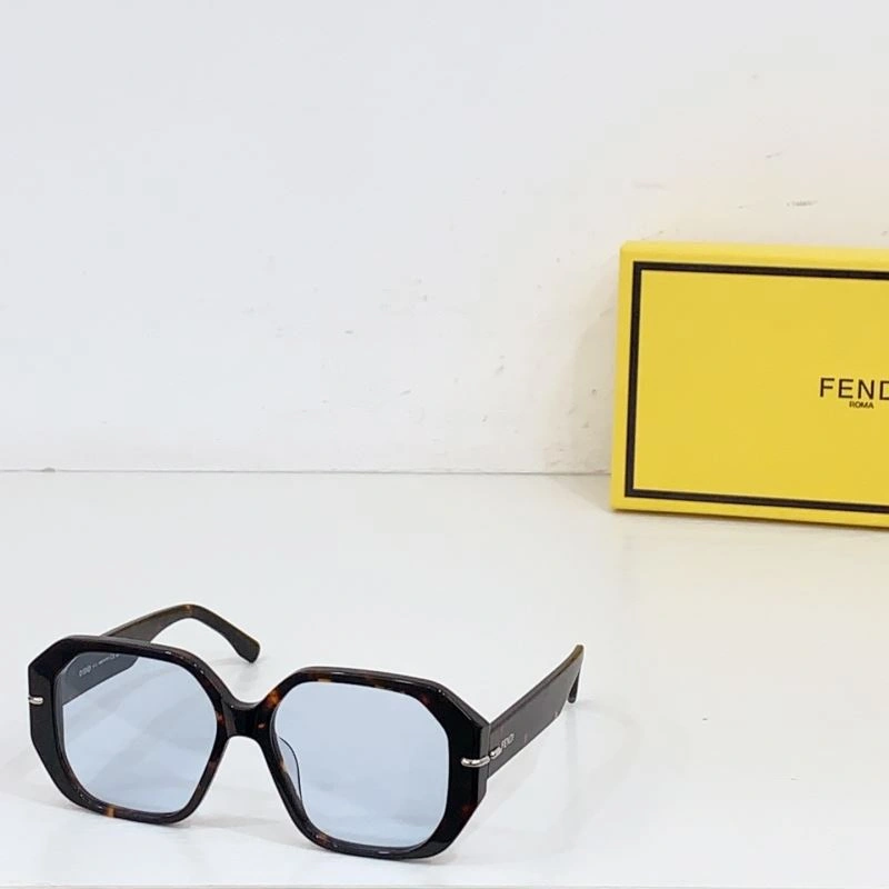 Fendi Sunglasses Fashionable 279290