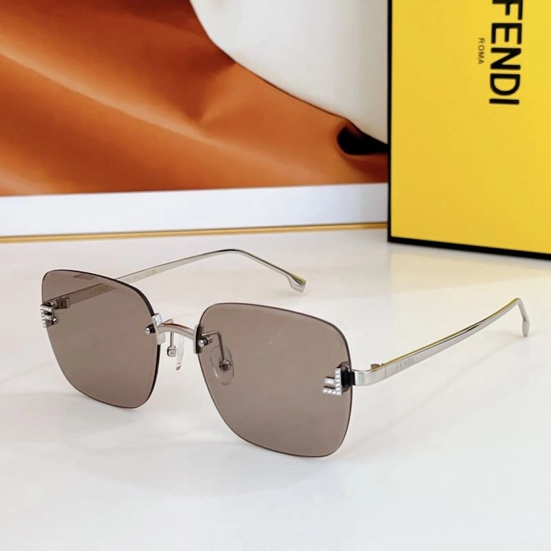 Lightweight Fendi Sunglasses 279308
