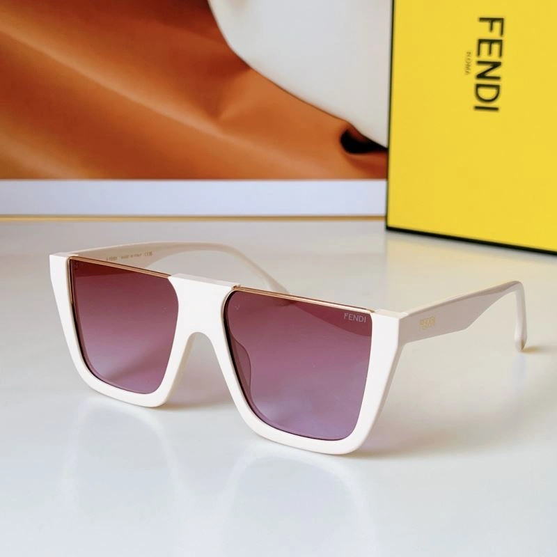 Effortless Fendi Sunglasses 279302