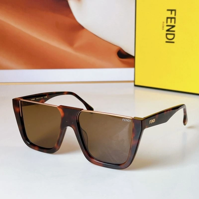 Effortless Fendi Sunglasses 279302