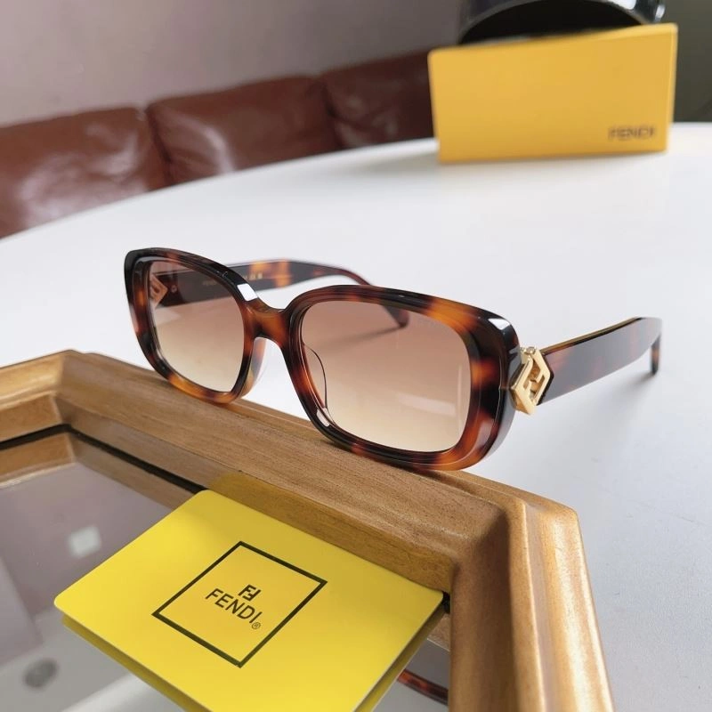 Fendi Sunglasses Durable 279287