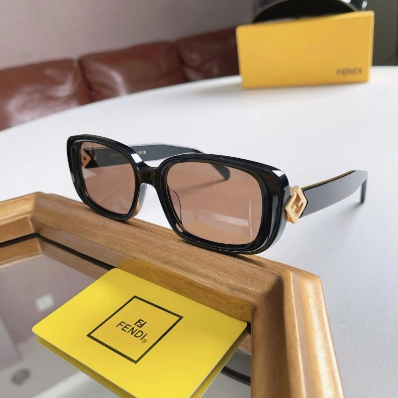 Fendi Sunglasses Durable 279287