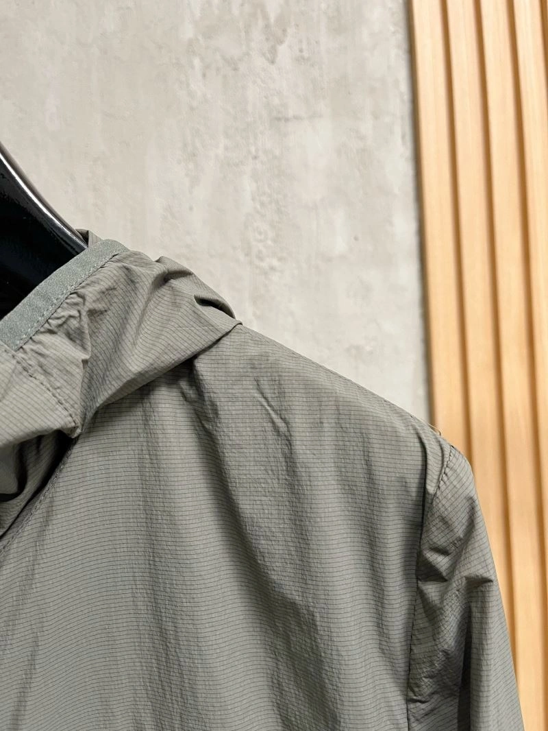 Efficient Fendi Sunscreen Jacket 122592